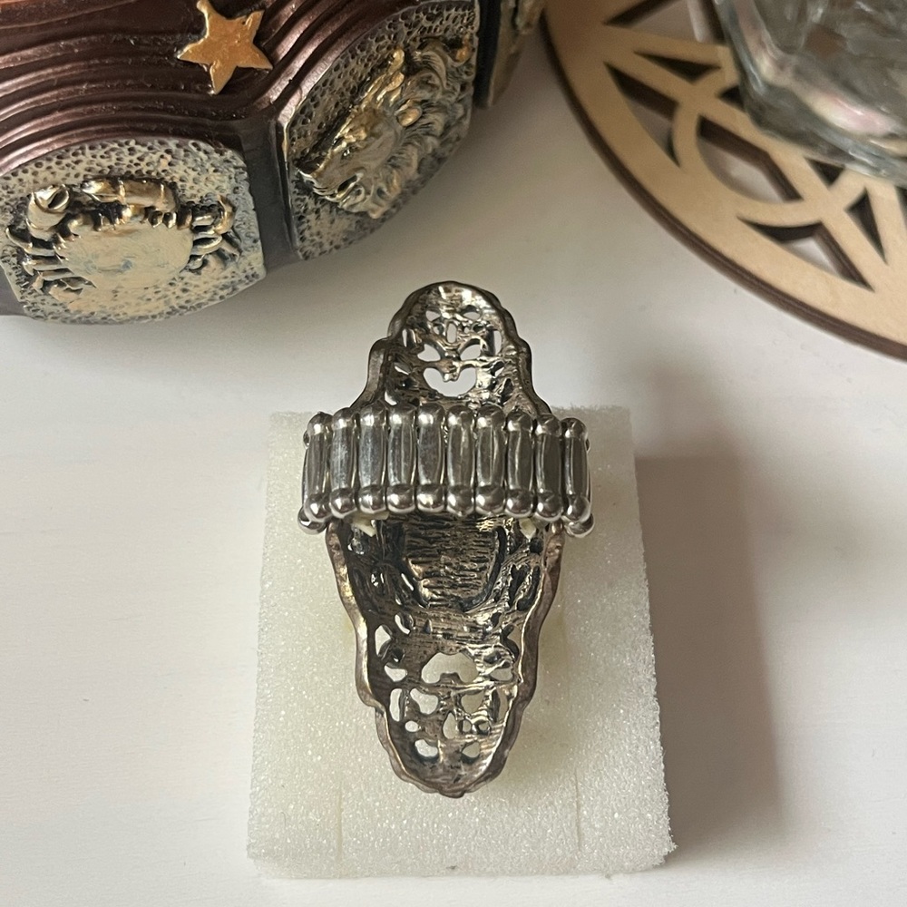 Adjustable Ring! - Picture 2 of 2